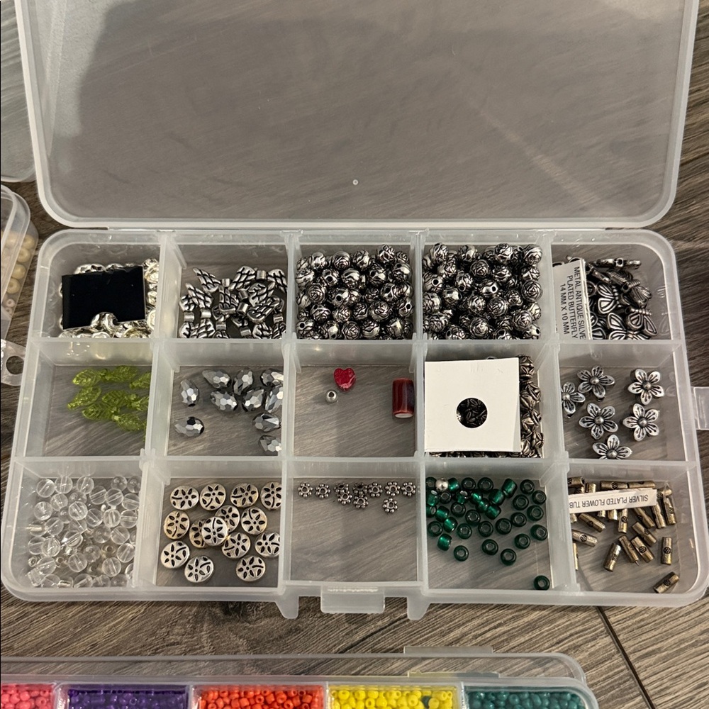 Assorted Bead Collection for Crafting - Picture 10 of 12